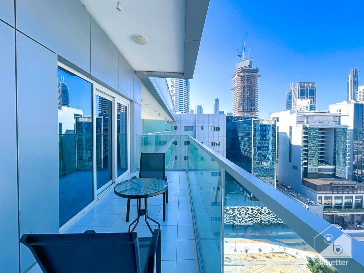 Luxury Stay At Damac Majestine With Balcony & Views Dubai Eksteriør bilde