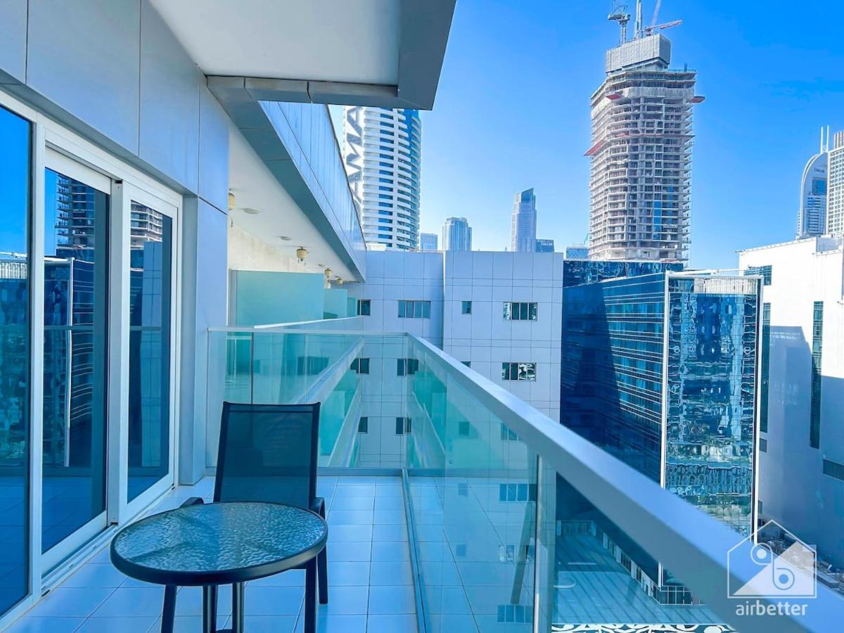 Luxury Stay At Damac Majestine With Balcony & Views Dubai Eksteriør bilde