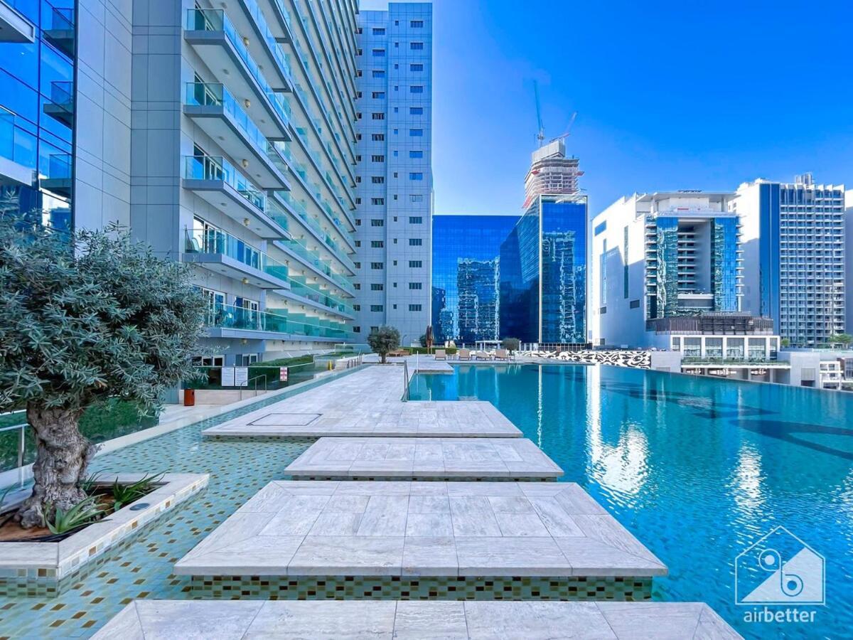 Luxury Stay At Damac Majestine With Balcony & Views Dubai Eksteriør bilde