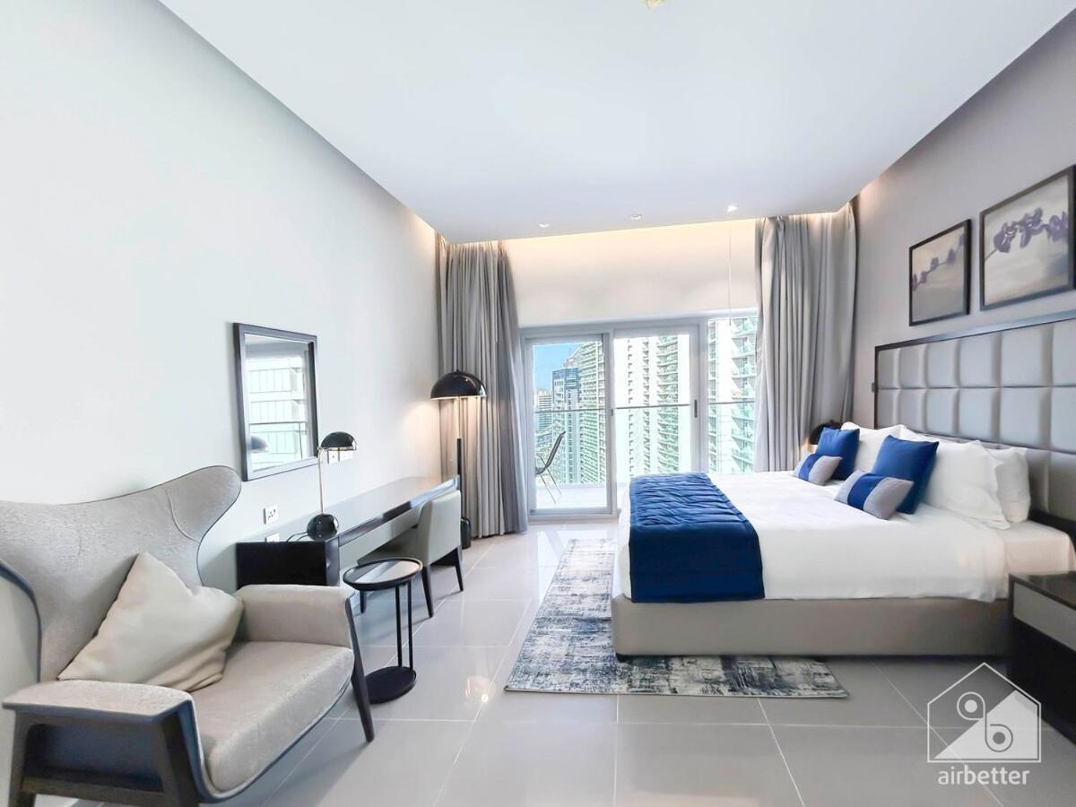 Luxury Stay At Damac Majestine With Balcony & Views Dubai Eksteriør bilde