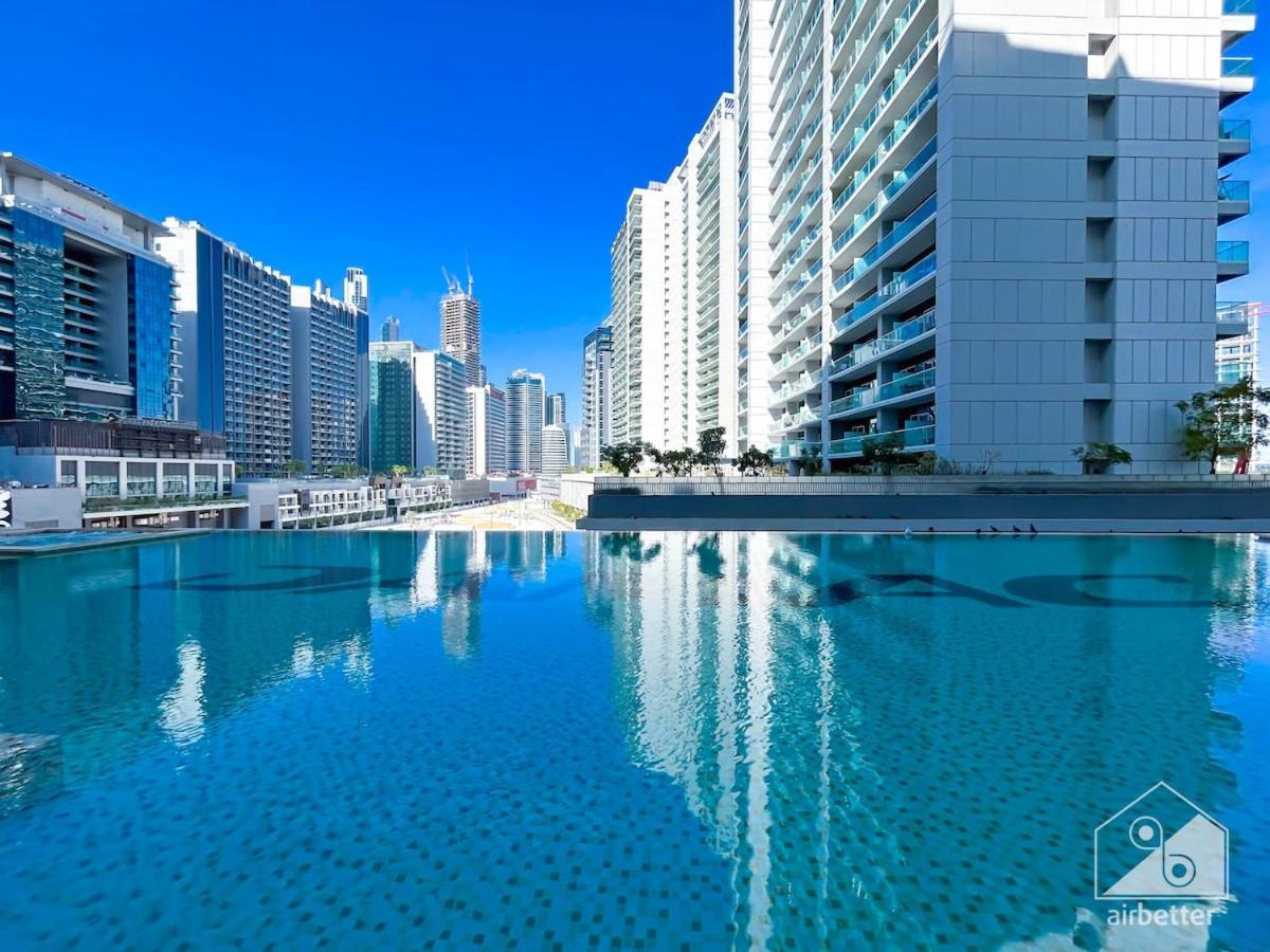 Luxury Stay At Damac Majestine With Balcony & Views Dubai Eksteriør bilde